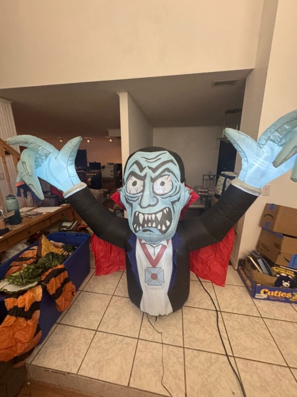 6.8ft COMIN Halloween Inflatable Dracula Vampire